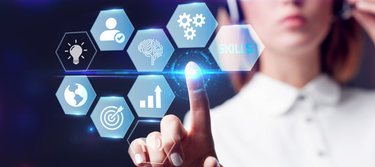 谁能帮我找到关于四年级下简便运算的300道题