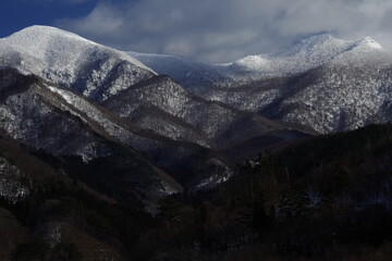 谁能帮我找到关于四年级下简便运算的300道题