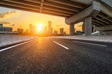 经济学十部经典著作是什么？